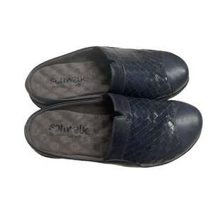 SoftWalk San Marcos Woven Leather Mule Clog size 7W